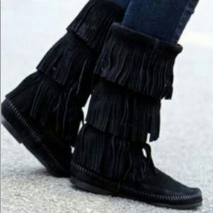 NEW - Minnetonka 3 Layer Suede Boots